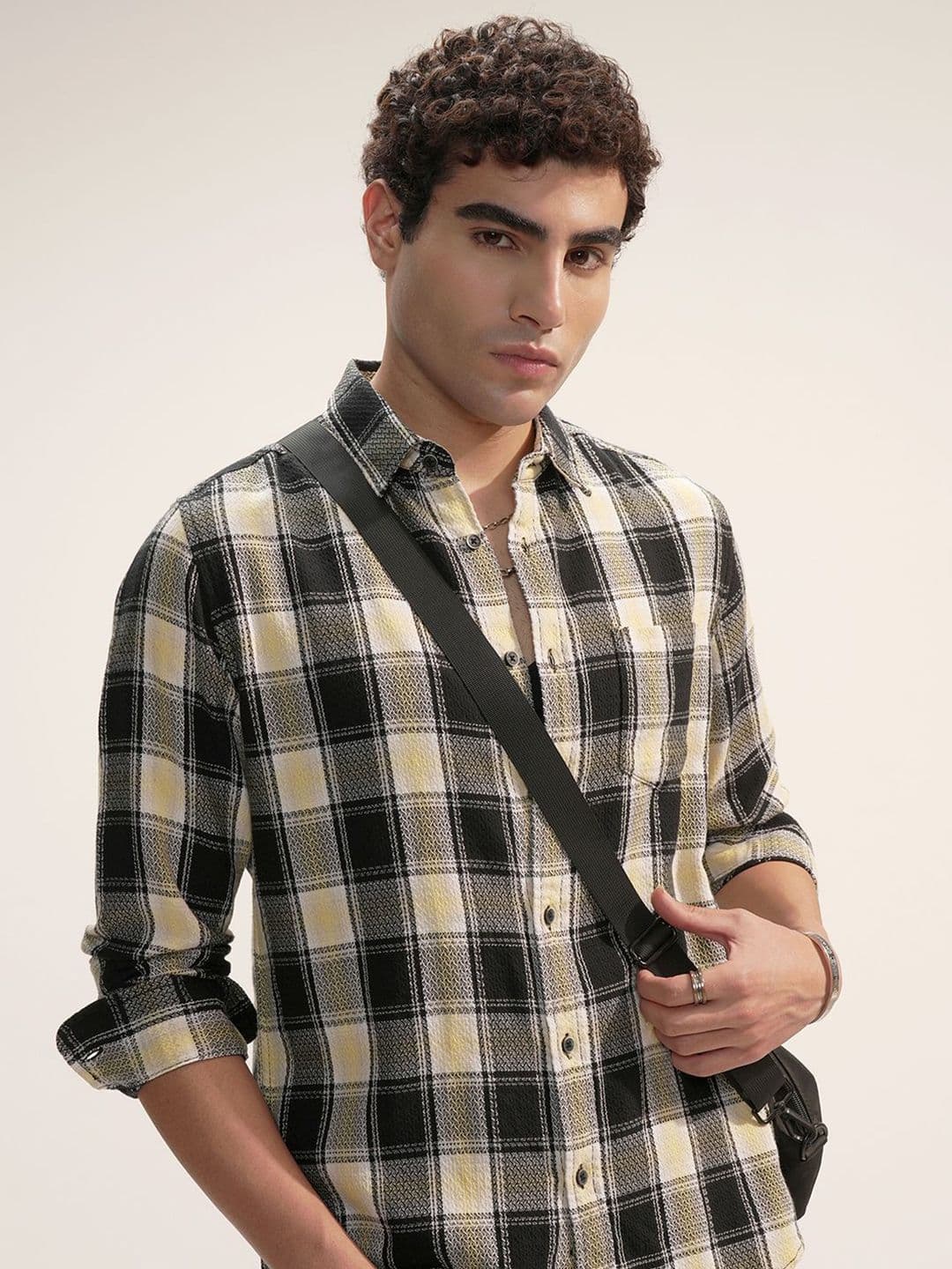 HIGHLANDER Slim Fit Checked Cutaway Collar Cotton Casual Shirt - view 1