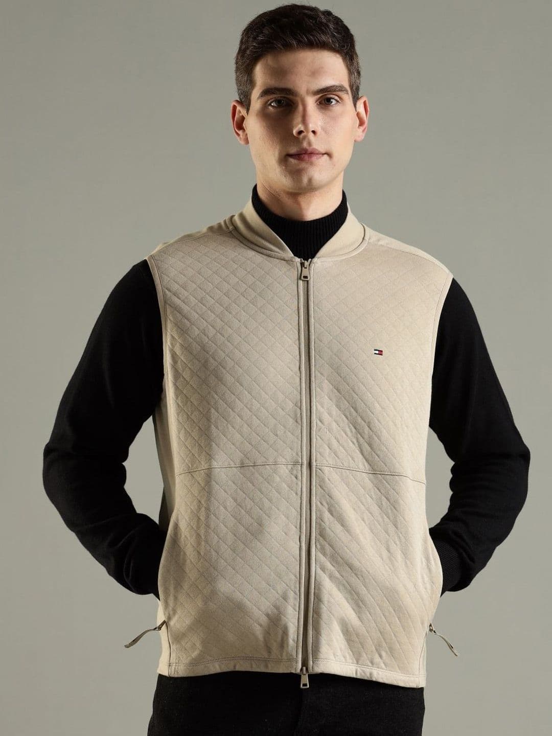 Tommy Hilfiger Stand Collar Sleeveless Cotton Quilted Jacket - view 1