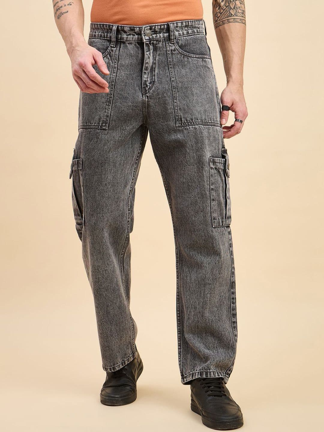 STUDIO NEXX Men Baggy Fit Mid-Rise Heavy Fade Cargo Jeans - view 1