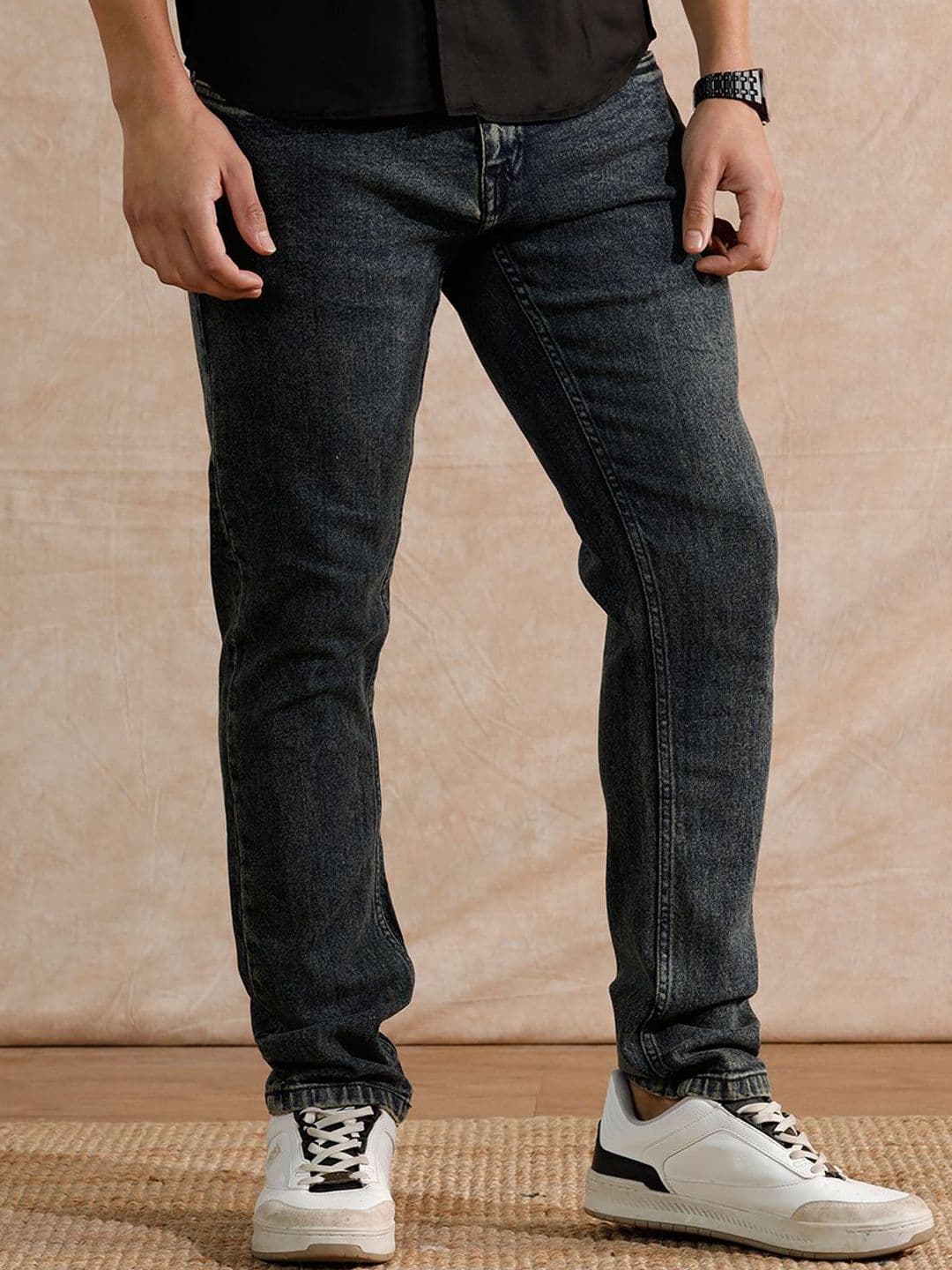 WROGN Men Comfort Tapered Fit Mid-Rise Heavy Fade Non Stretchable Jeans - view 1