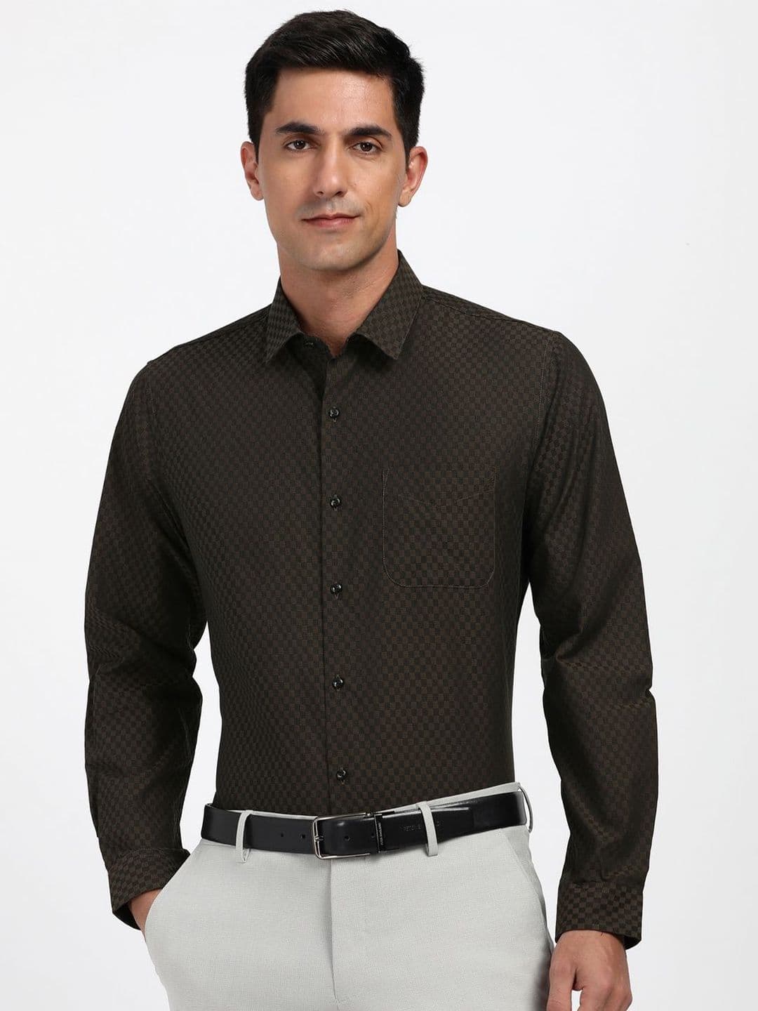 Peter England Textured Slim Fit Spread Collar Cotton Opaque Formal Shirt