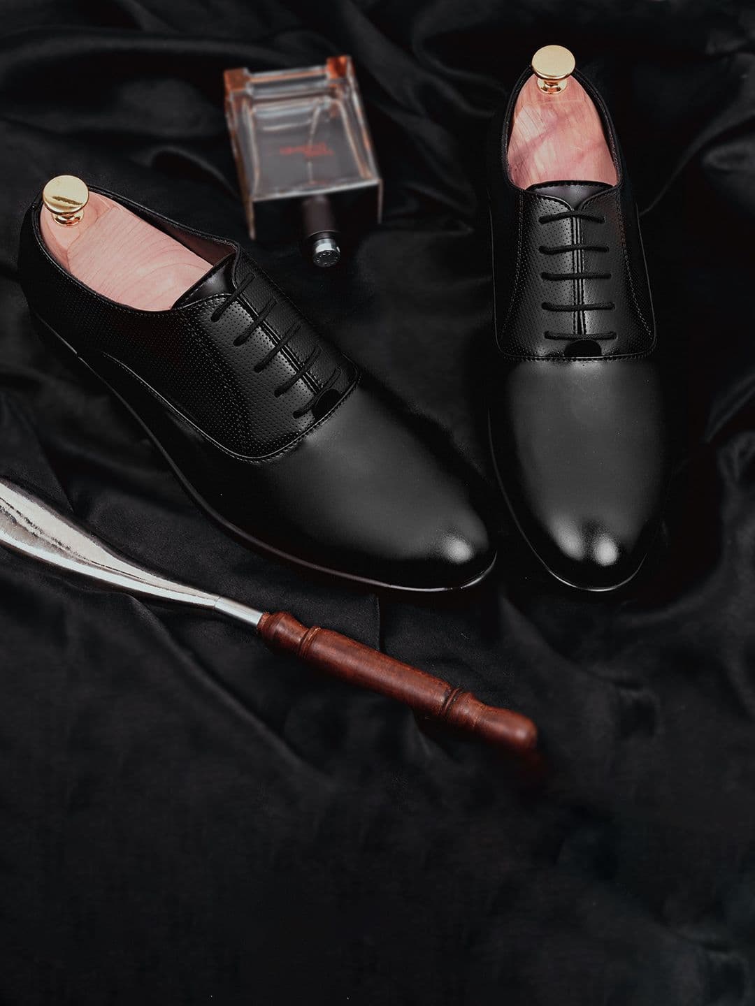 STREETLOOK Men Textured Formal Lace-Up Oxfords - view 1