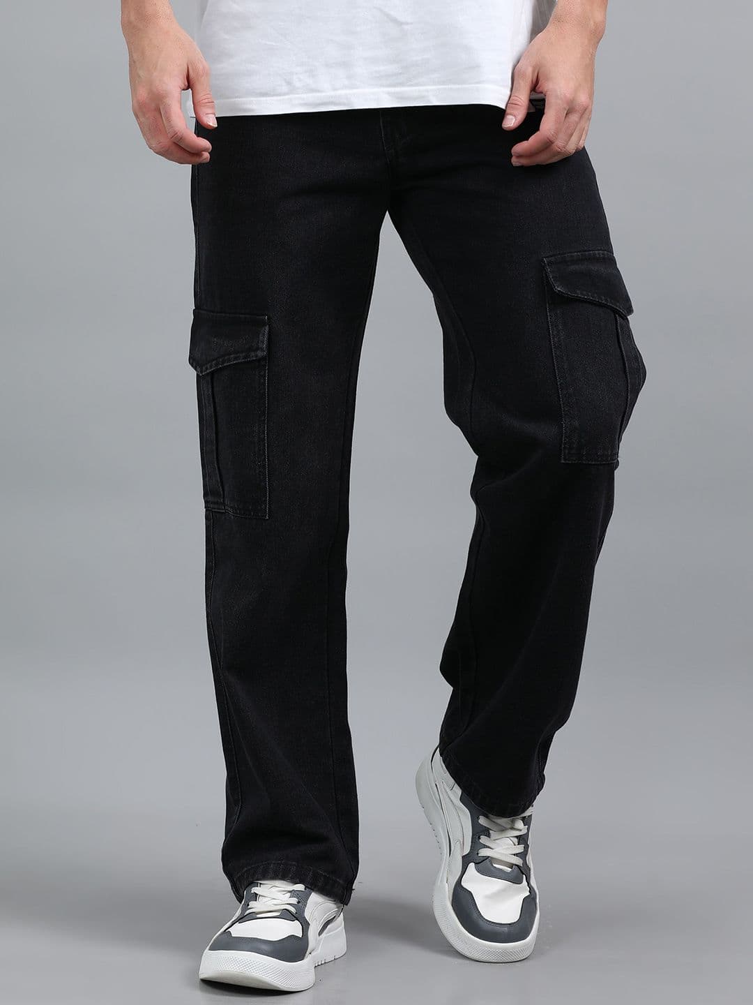 Kolor Fusion Men Loose Baggy Fit Mid-Rise Cargo Styles Non Stretchable Cotton Jeans - view 1