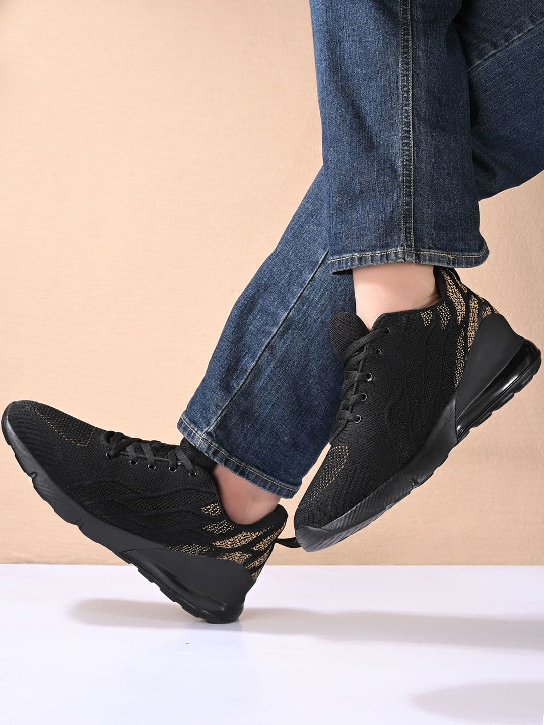 AfroJack Men Running Shoes - view 1