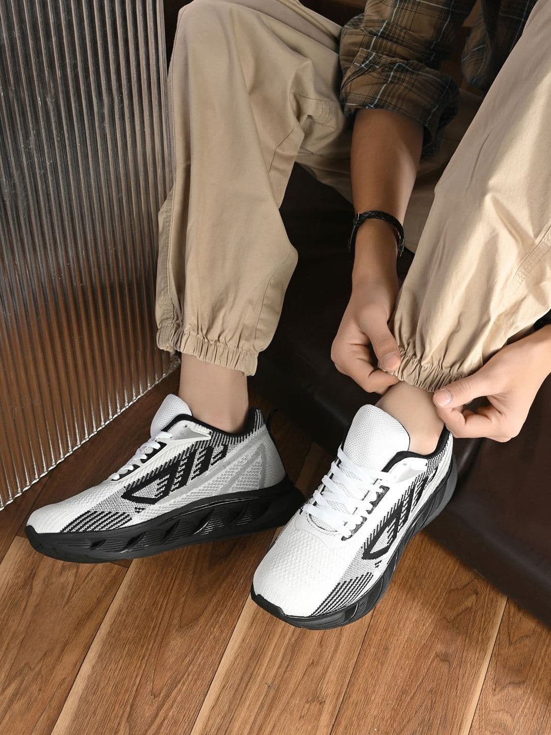 AfroJack Men Mesh Running Shoes - view 1