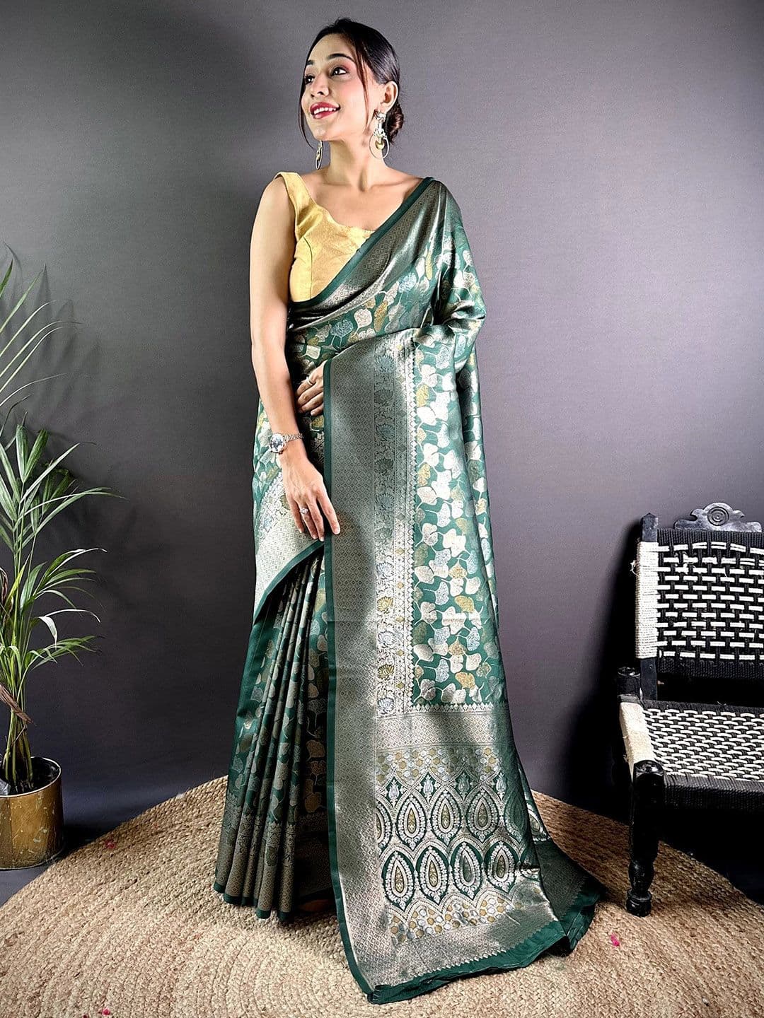 KALINI Ethnic Motifs Woven Design Zari Saree with Blouse Piece - view 1