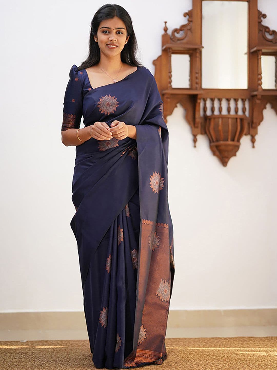 AMRUTKALA SAREES Woven Design Zari Silk Blend Banarasi Saree - view 1