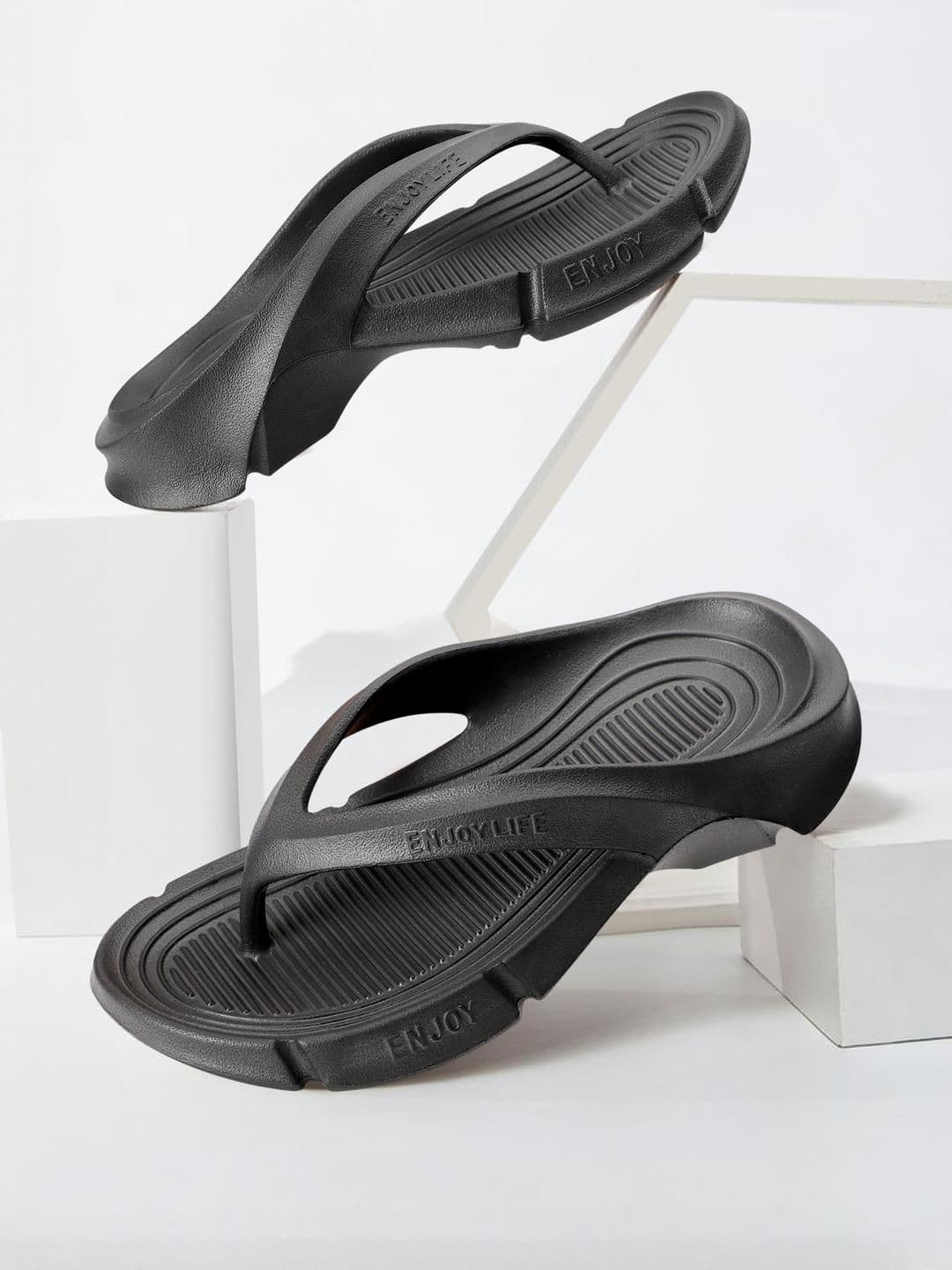 TOMSY CHOICE Men Comfortable & Lightweight Thong Flip Flops - view 1