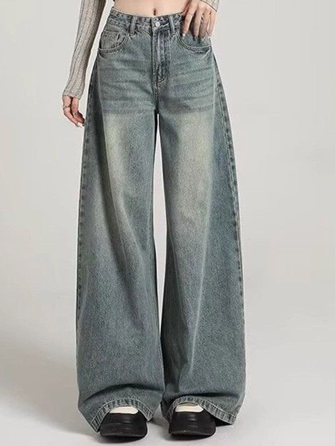 StyleCast x Revolte Women Relaxed Fit Mid-Rise Light Fade Jeans - view 1