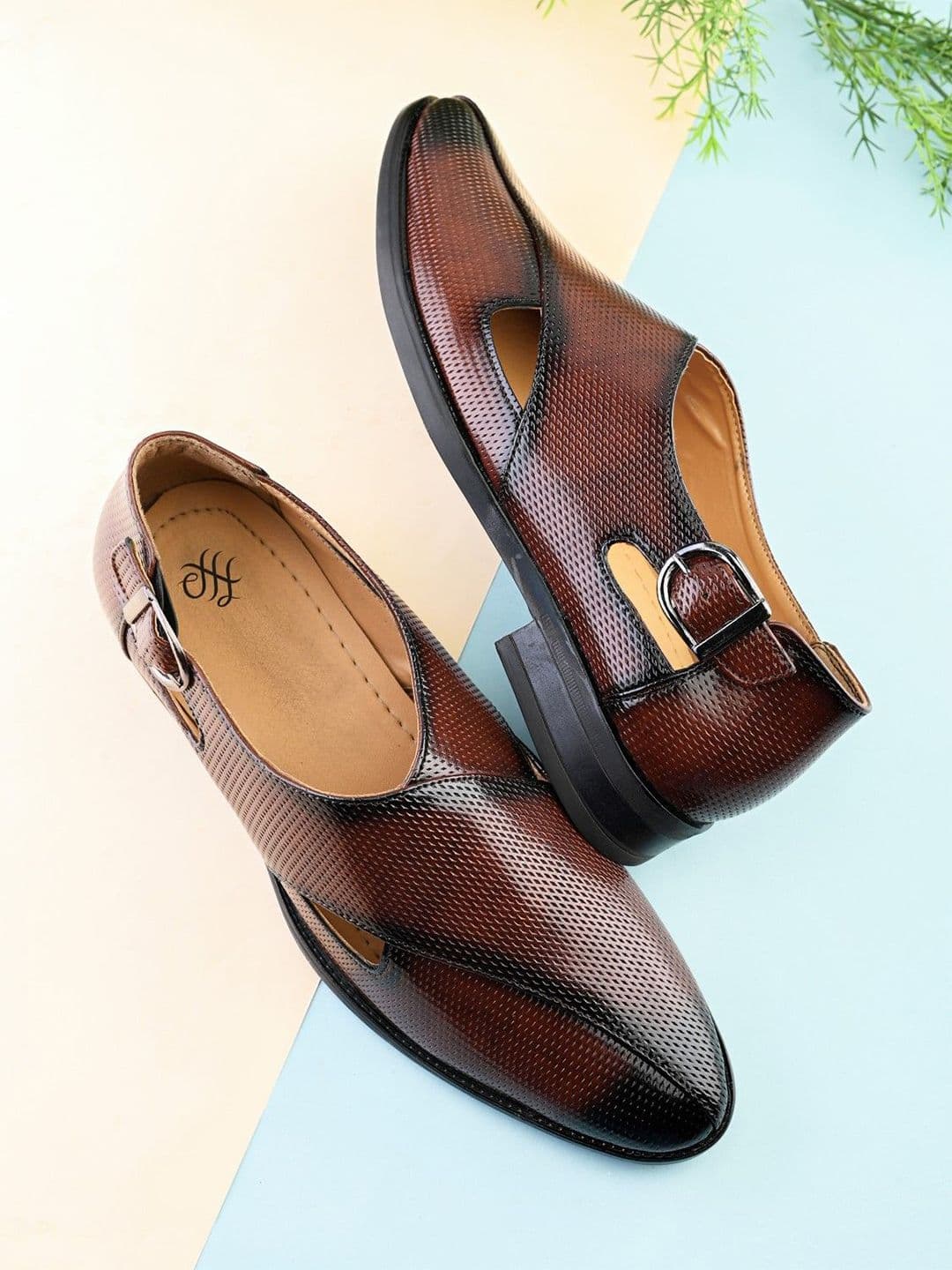 House of Pataudi Men Peshawari Shoe Styles Sandals - view 1