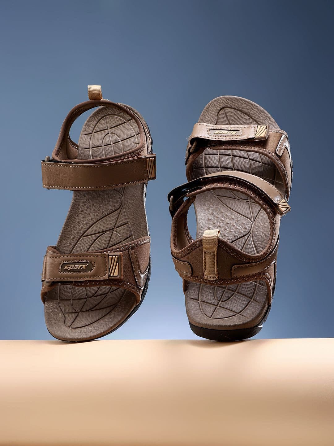 Sparx Men Textured Sports Sandals With Velcro Closure - view 1