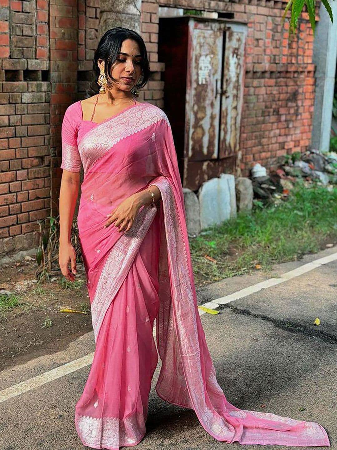AMRUTKALA SAREES Ethnic Motifs Woven Design Zari Banarasi Saree - view 1
