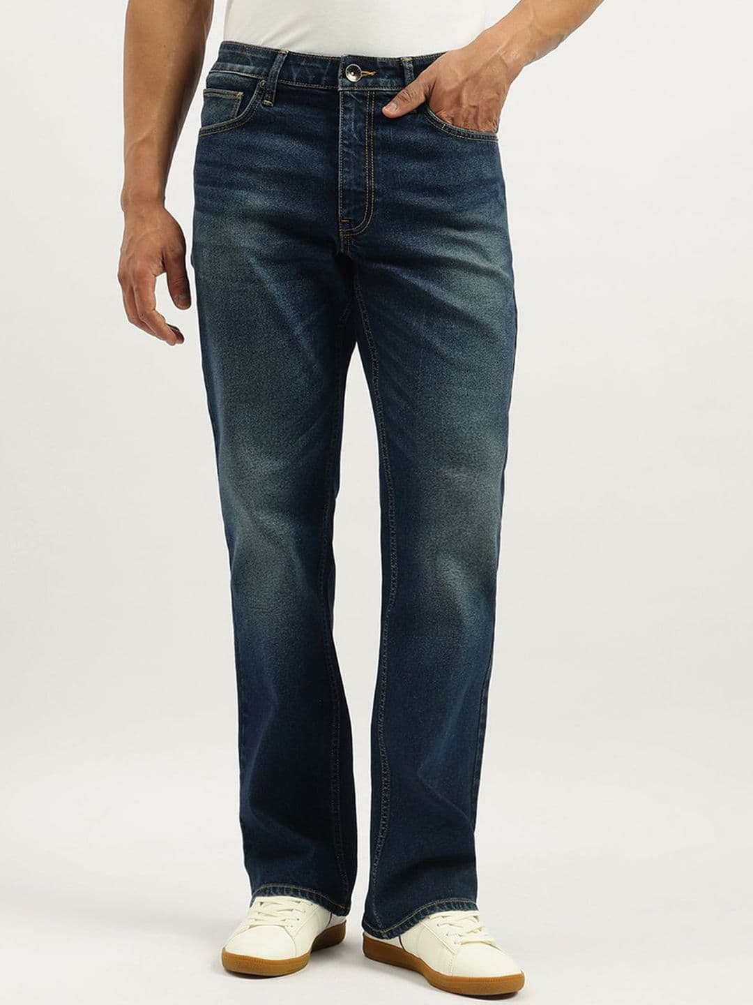 United Colors of Benetton Men Mid-Rise Light Fade Jeans - view 1