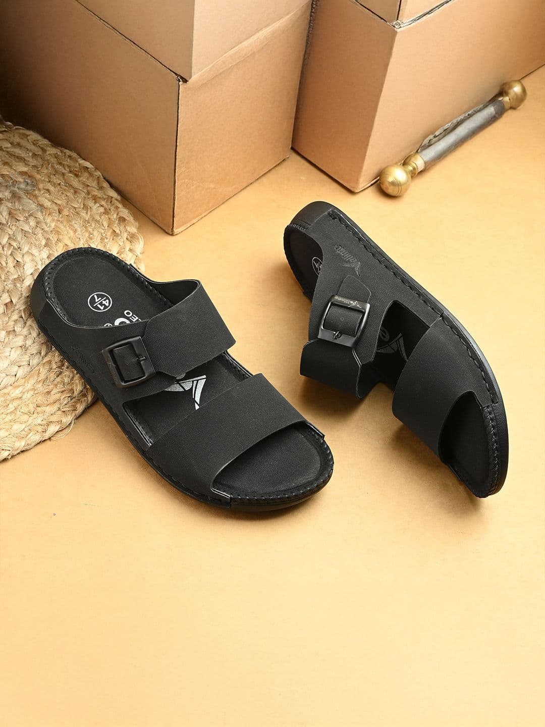 Vellinto VALOR Men Adjustable Strap Sandals - view 1