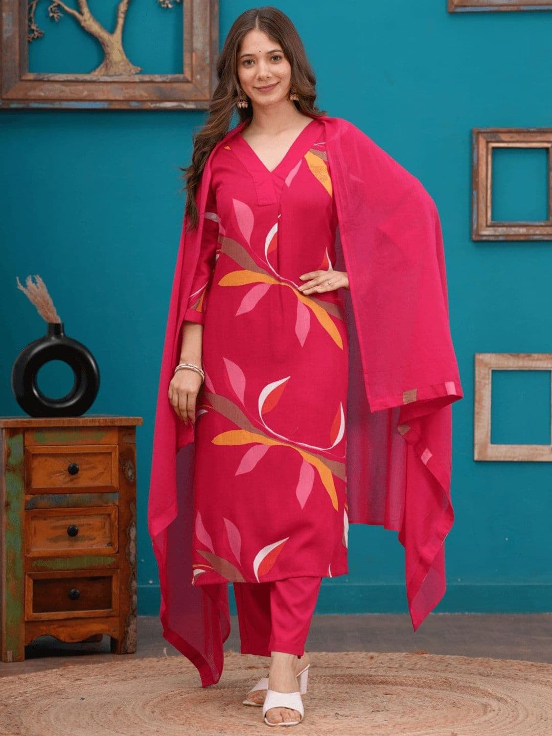 YUSRA Floral Printed V-Neck Straight Kurta With Trousers And Dupatta - view 1