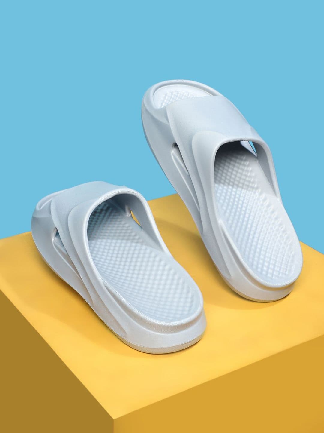 GRAGE Men Rubber Sliders Flip Flops - view 1