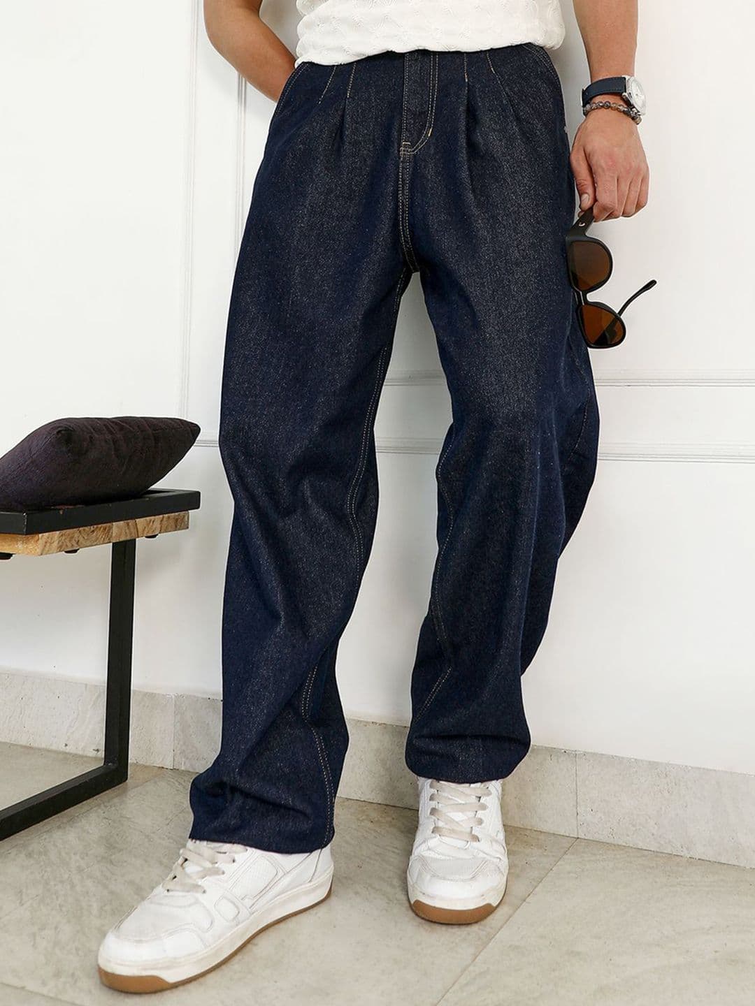 CAHOOT Men Comfort Relaxed Fit Mid-Rise Pleated Stretchable Jeans - view 1