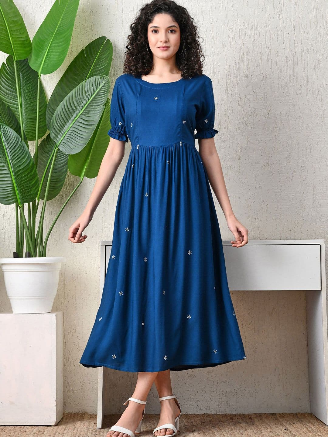 Ichaa Floral Print Puff Sleeve Maternity Fit & Flare Midi Dress With Belt - view 1