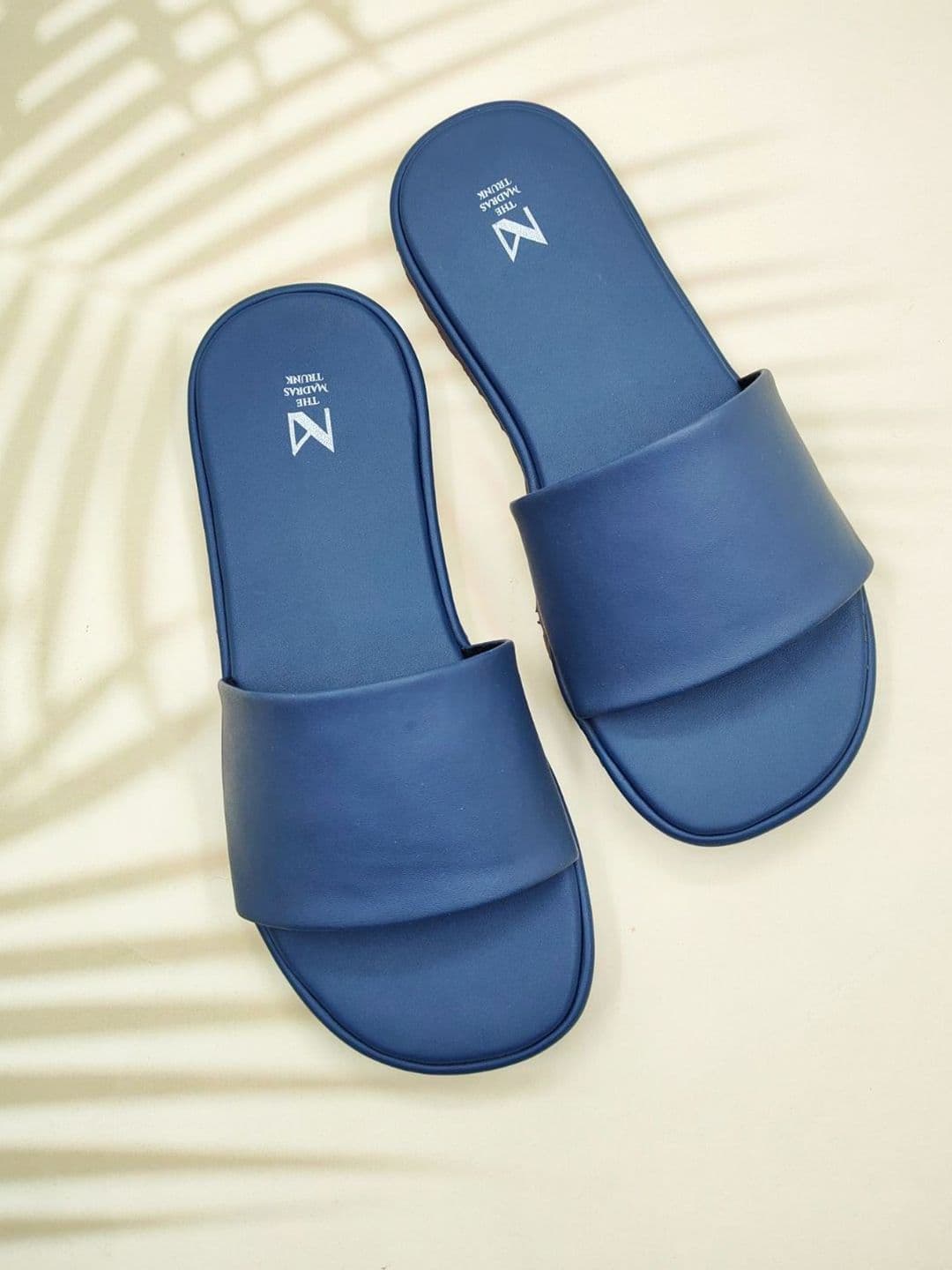 THE MADRAS TRUNK Men Sliders - view 1