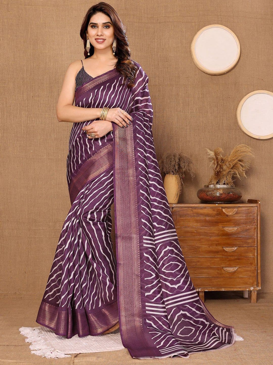 Moda Rapido Leheriya Zari Saree - view 1