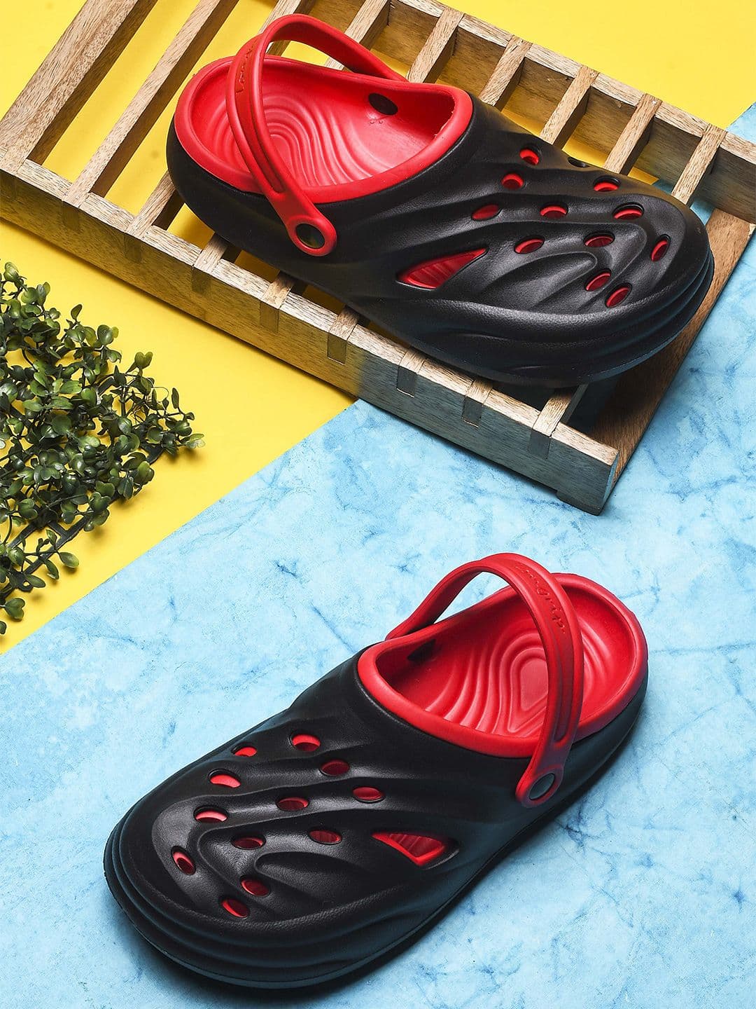 BERSACHE Men Clogs - view 1