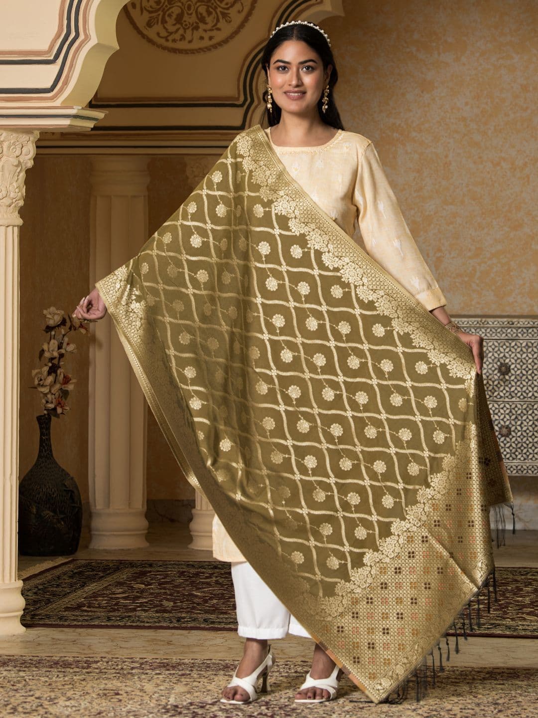 SAHASIKA Ethnic Motifs Woven Design Dupatta With Zari - view 1