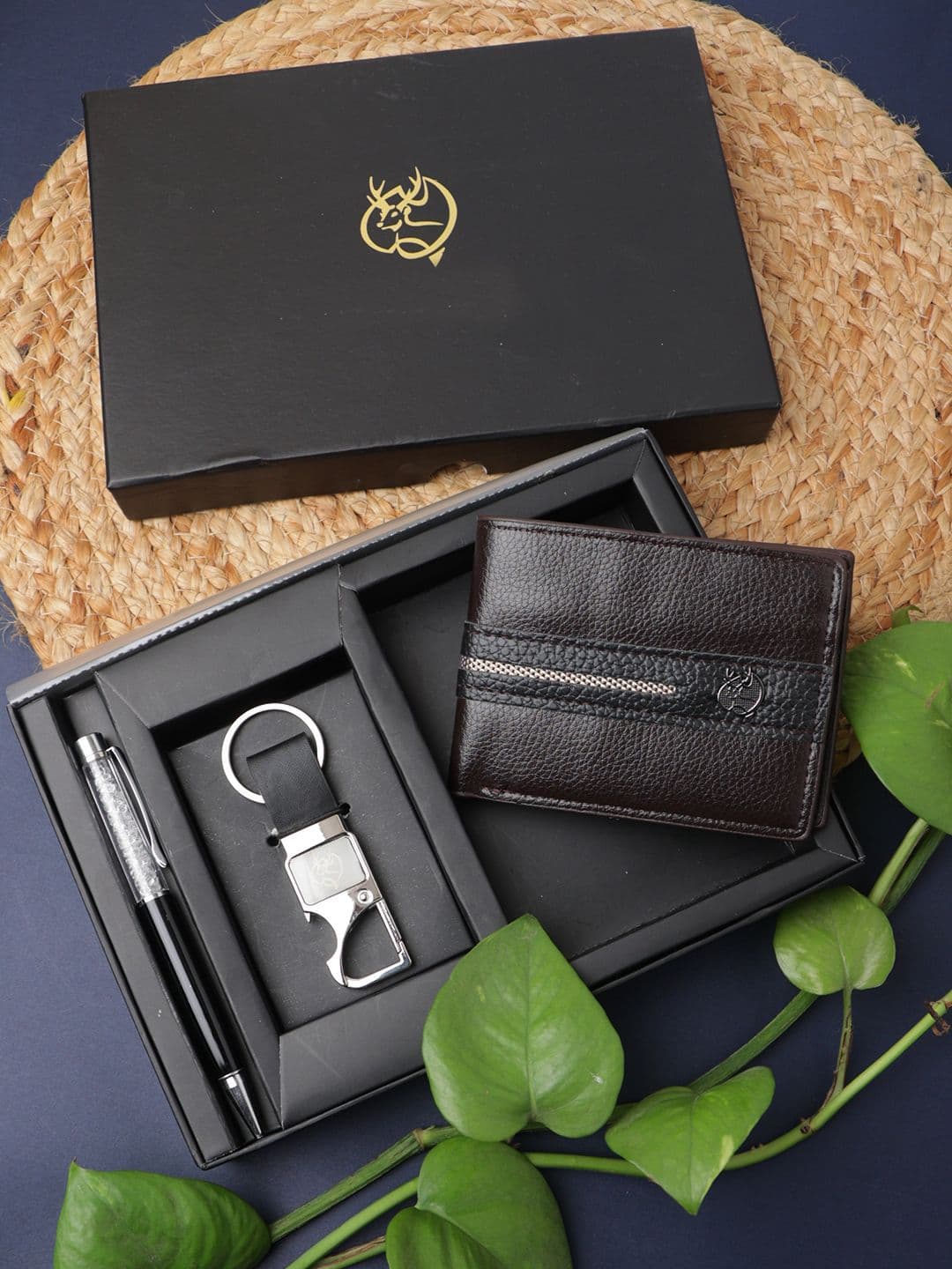 SAZARA Men Wallet With Pen And Keychain Gift Set - view 1