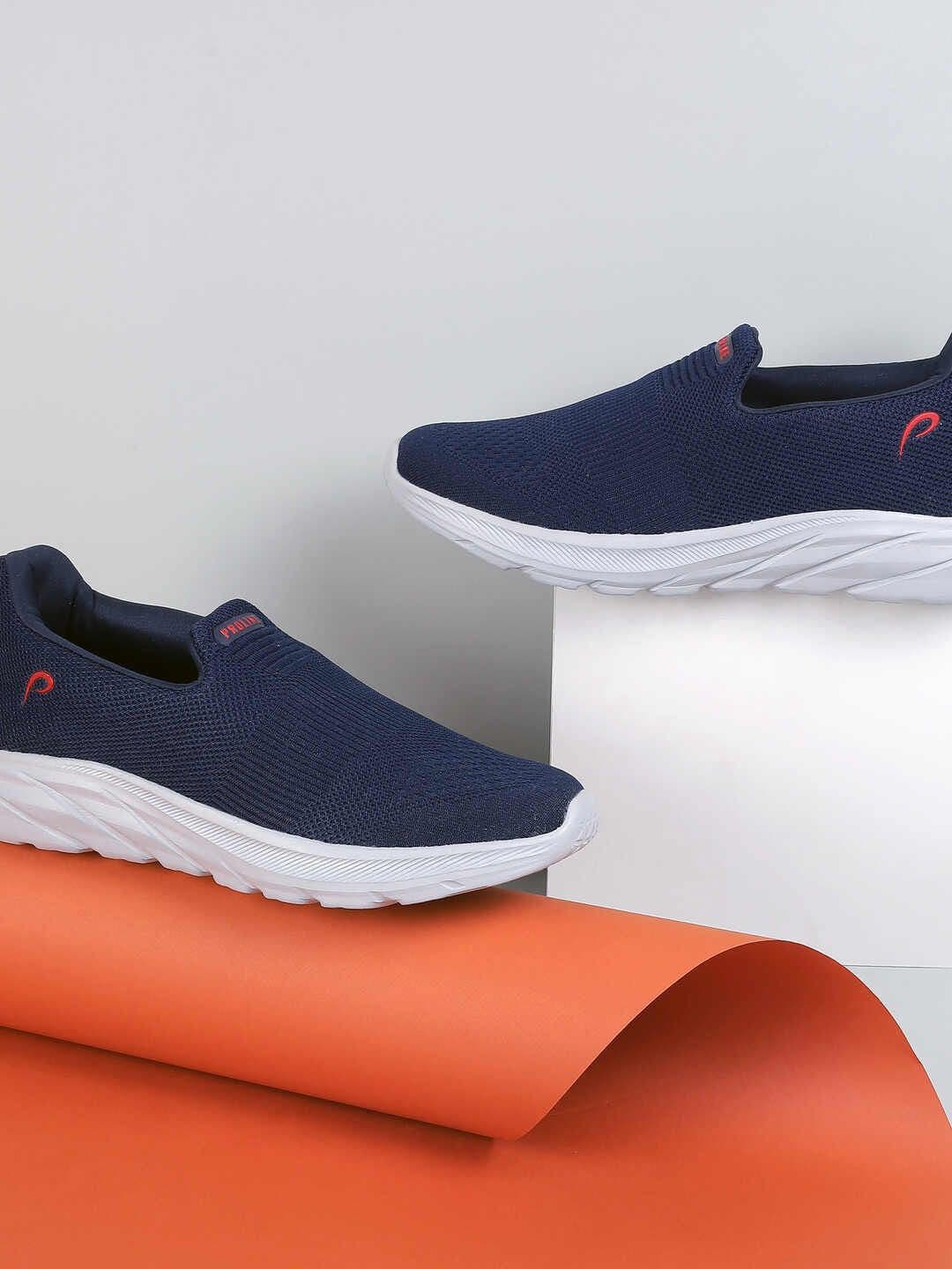 Proline Men Walking Non-Marking Shoes - view 1