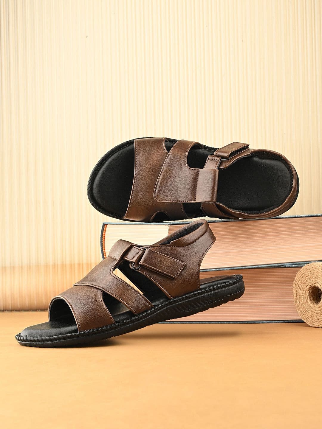 FOOTLOOSE Men Comfort Sandals - view 1