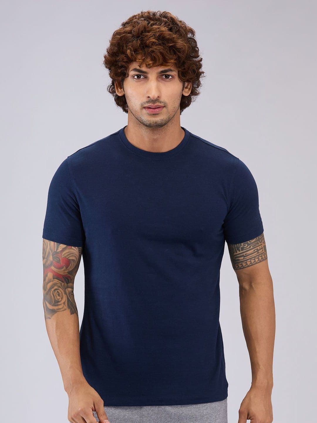 Park Avenue Men Solid Round Neck Pure Cotton T-shirt - view 1