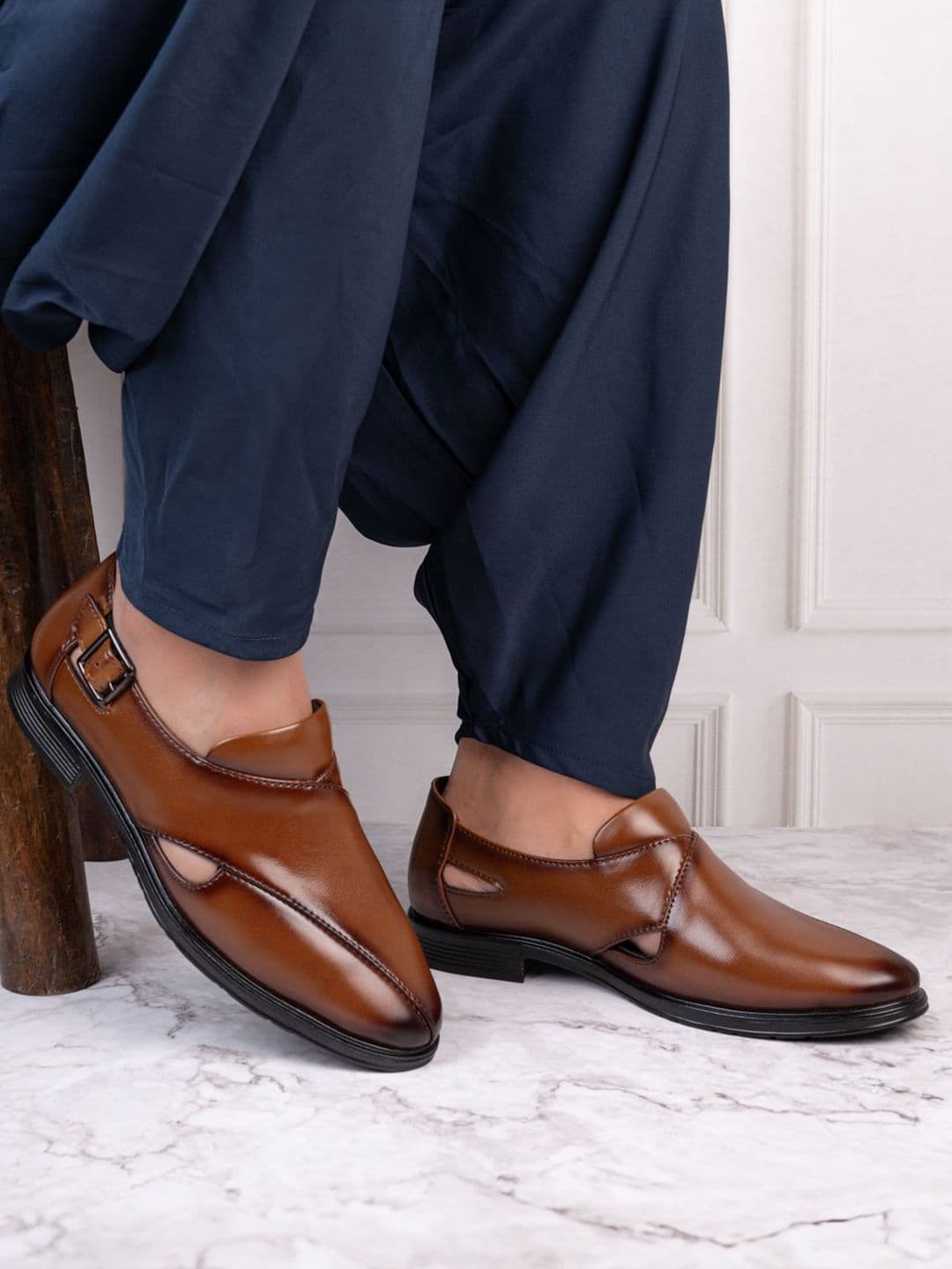 House of Pataudi Men Casual Shoe Style Sandals - view 1