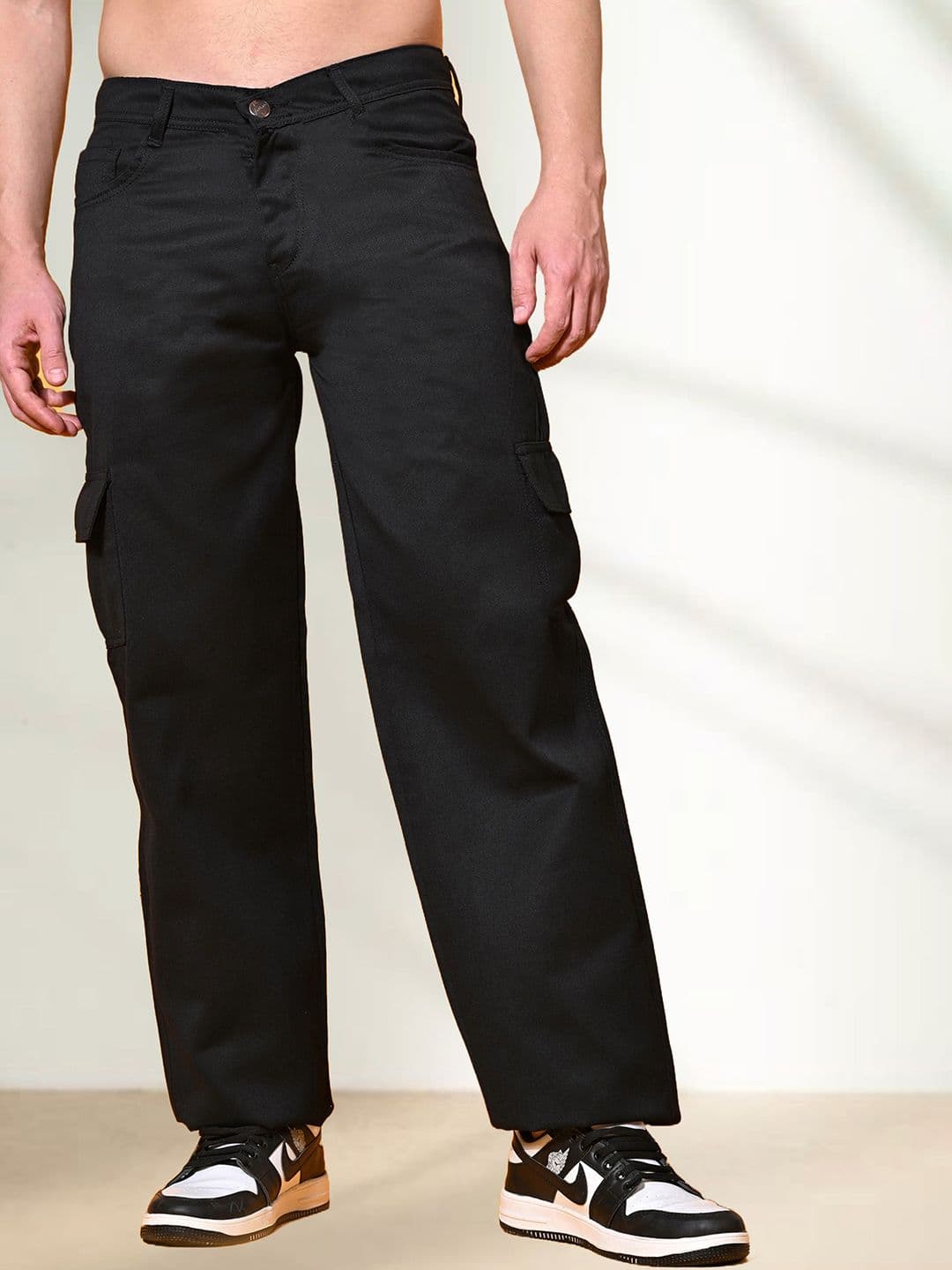 LINARIA Men Cotton Classic Jogger Mid-Rise Mildly Distressed Stretchable Jeans - view 1