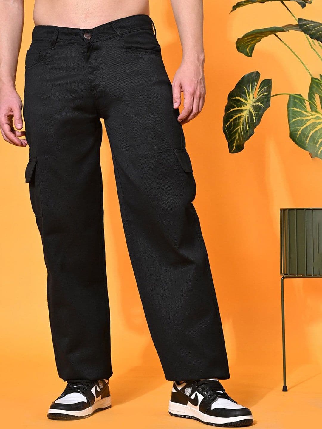LINARIA Men Cotton Classic Relaxed Fit Stretchable Jeans - view 1