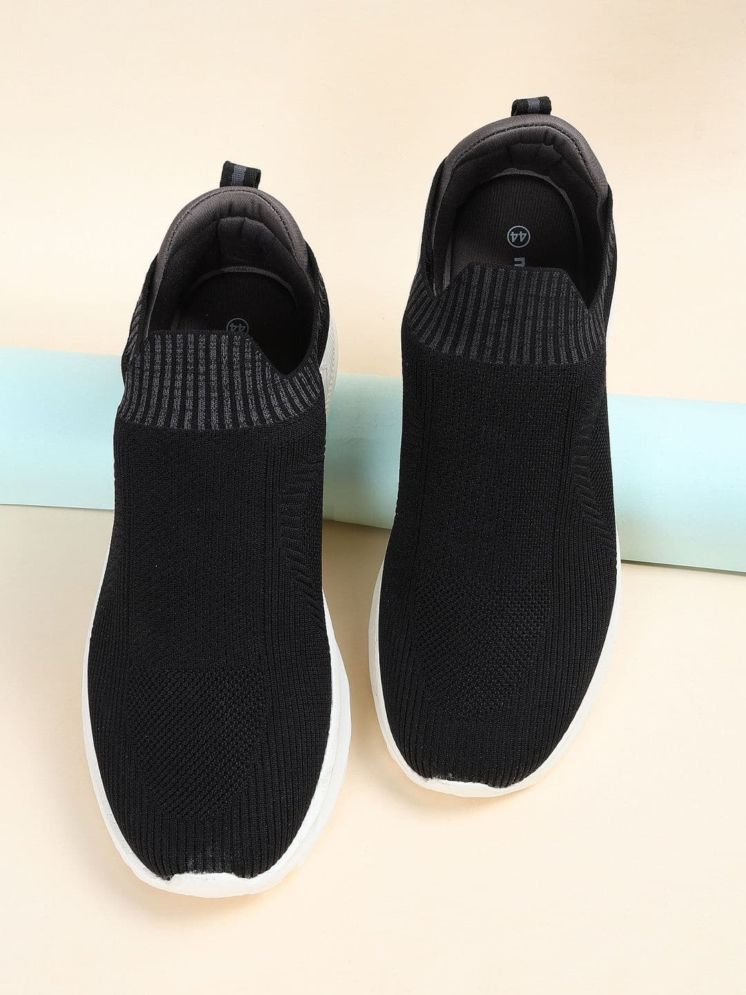max Men Running Marking Shoes - view 1