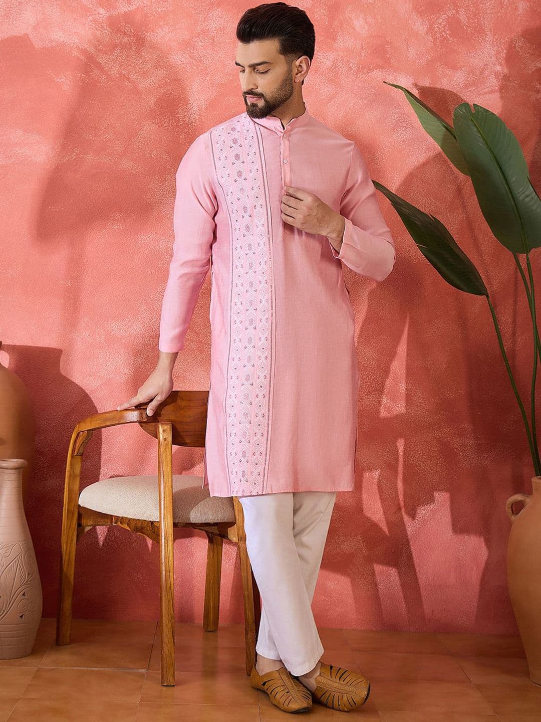 Sangria Floral Embroidered Thread Work Mandarin Collar Silk Straight Kurta - view 1
