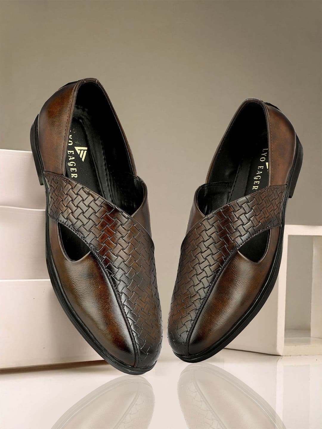 Buxton Men Shoe-Style Slip-On Sandals - view 1
