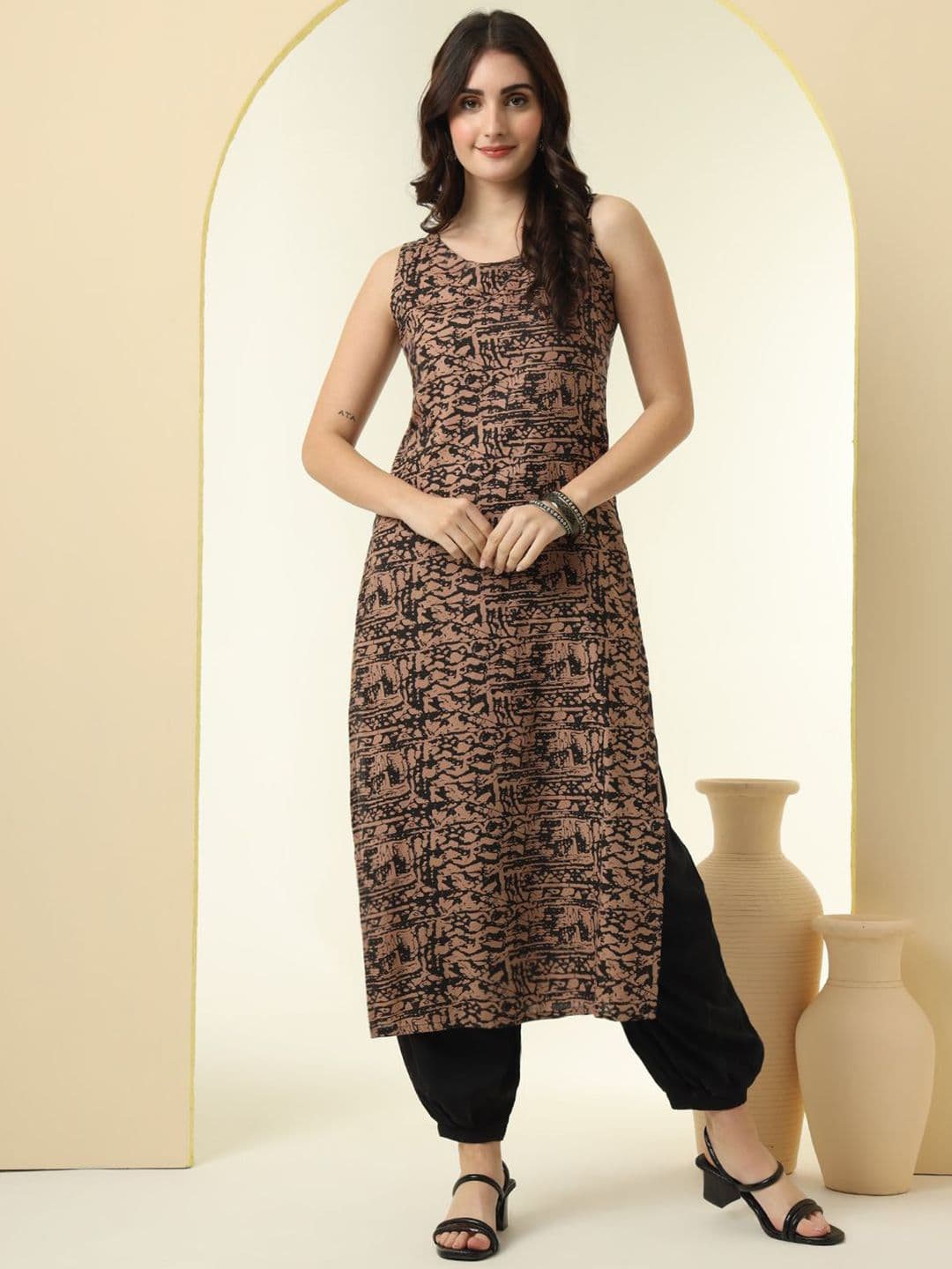 NYPA Abstract Printed Round Neck Sleeveless Straight Kurta - view 1