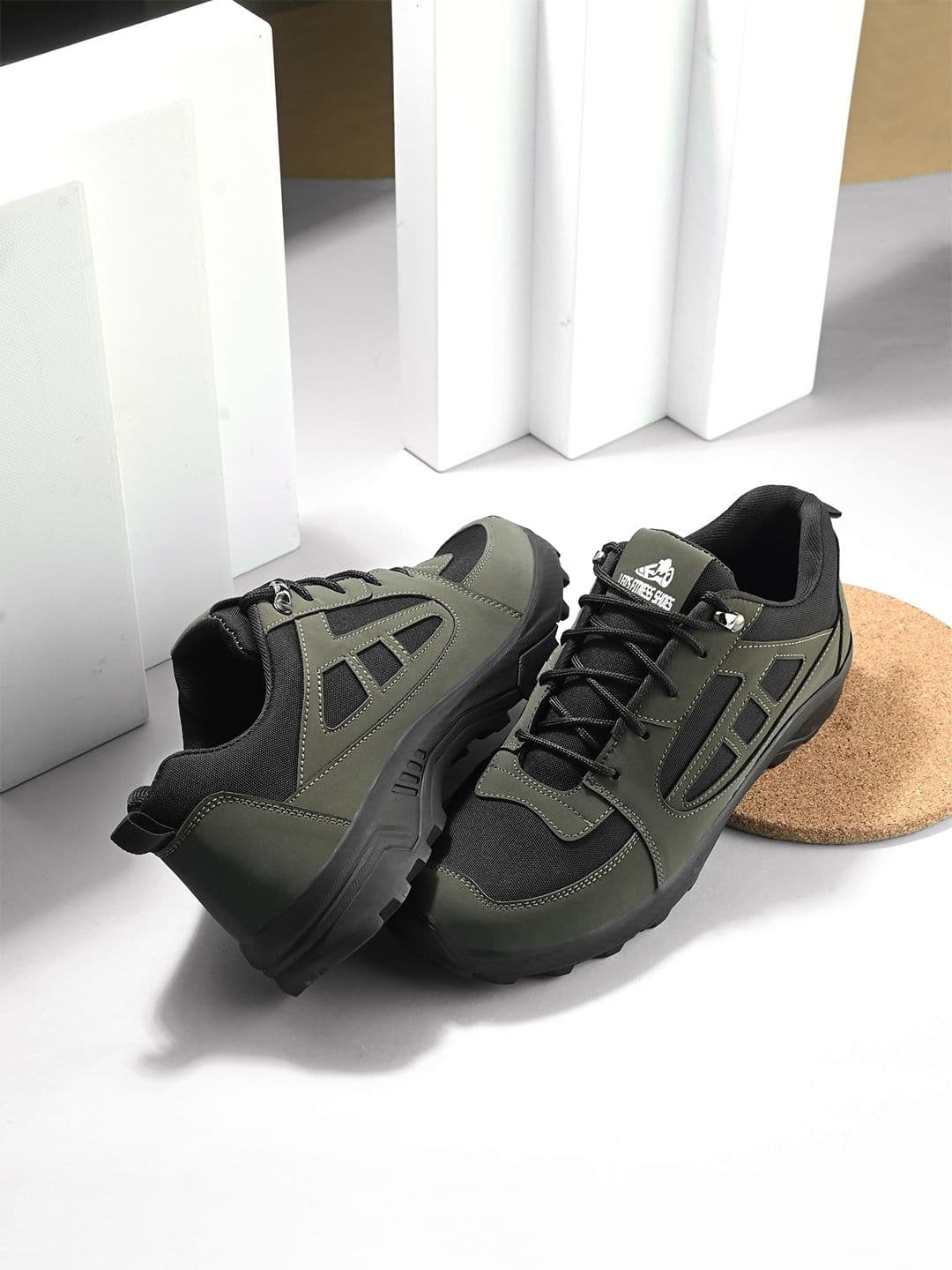 Leo's Fitness Shoes Men Lace-Ups Trekking Shoes - view 1