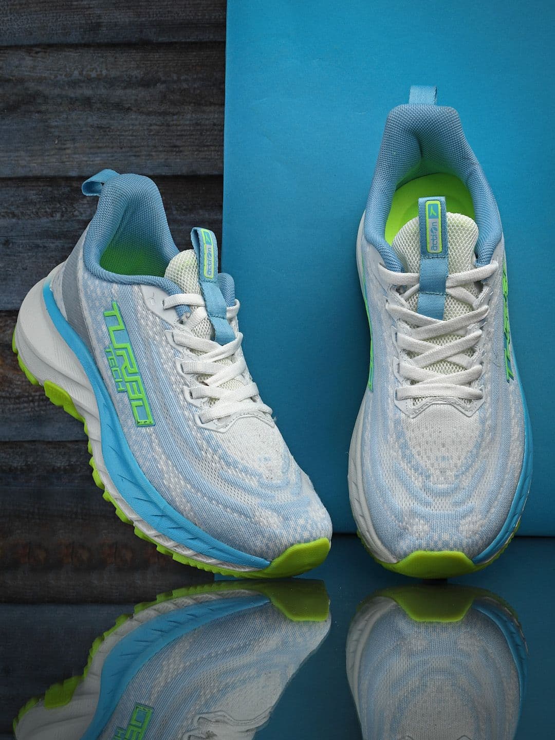 Action Men Mesh Running Non-Marking Shoes - view 1