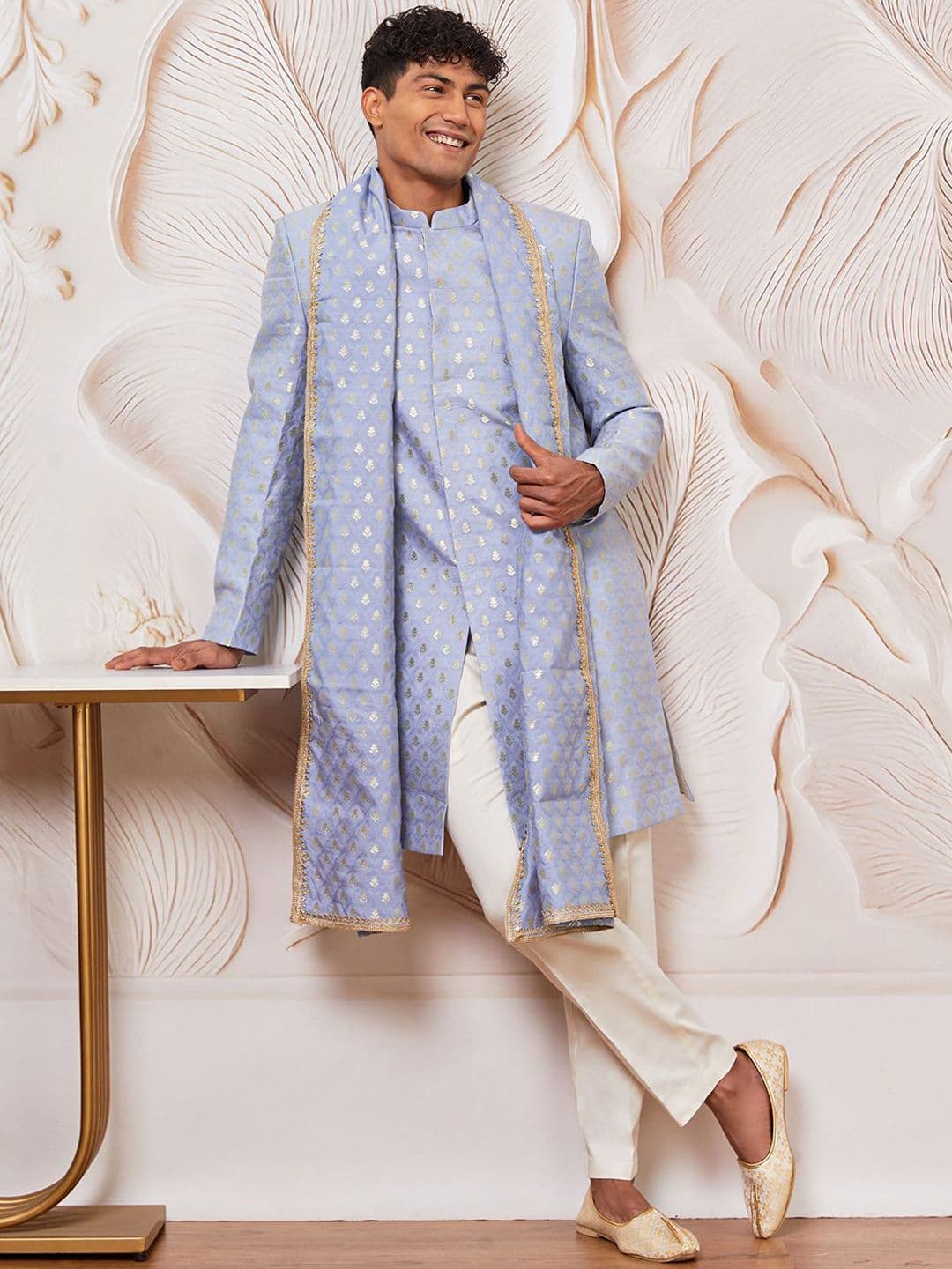 VASTRAMAY Men Self-Design Mandarin Collar Sherwani Set With Dupatta - view 1