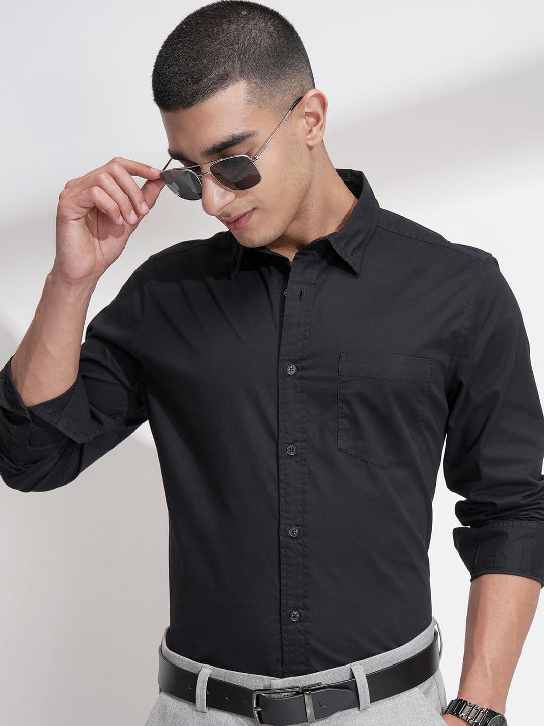 HIGHLANDER Men Comfort Fit Solid Button-Down Collar Cotton Casual Regular Fit Shirt - view 1