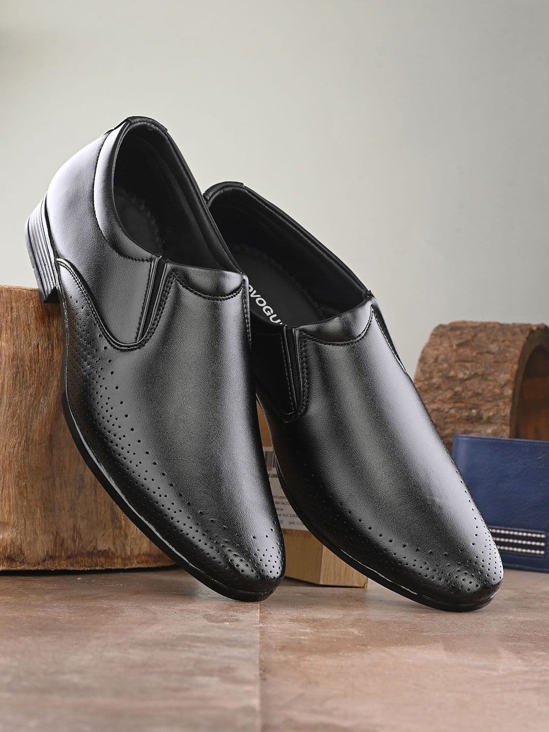 Provogue Men Textured Formal Slip-Ons - view 1