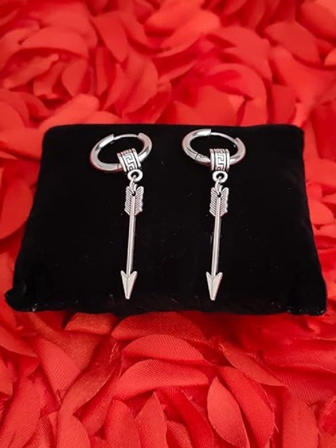 The Roadster Lifestyle Co. Men Silver Plated Arrow Bali - view 1