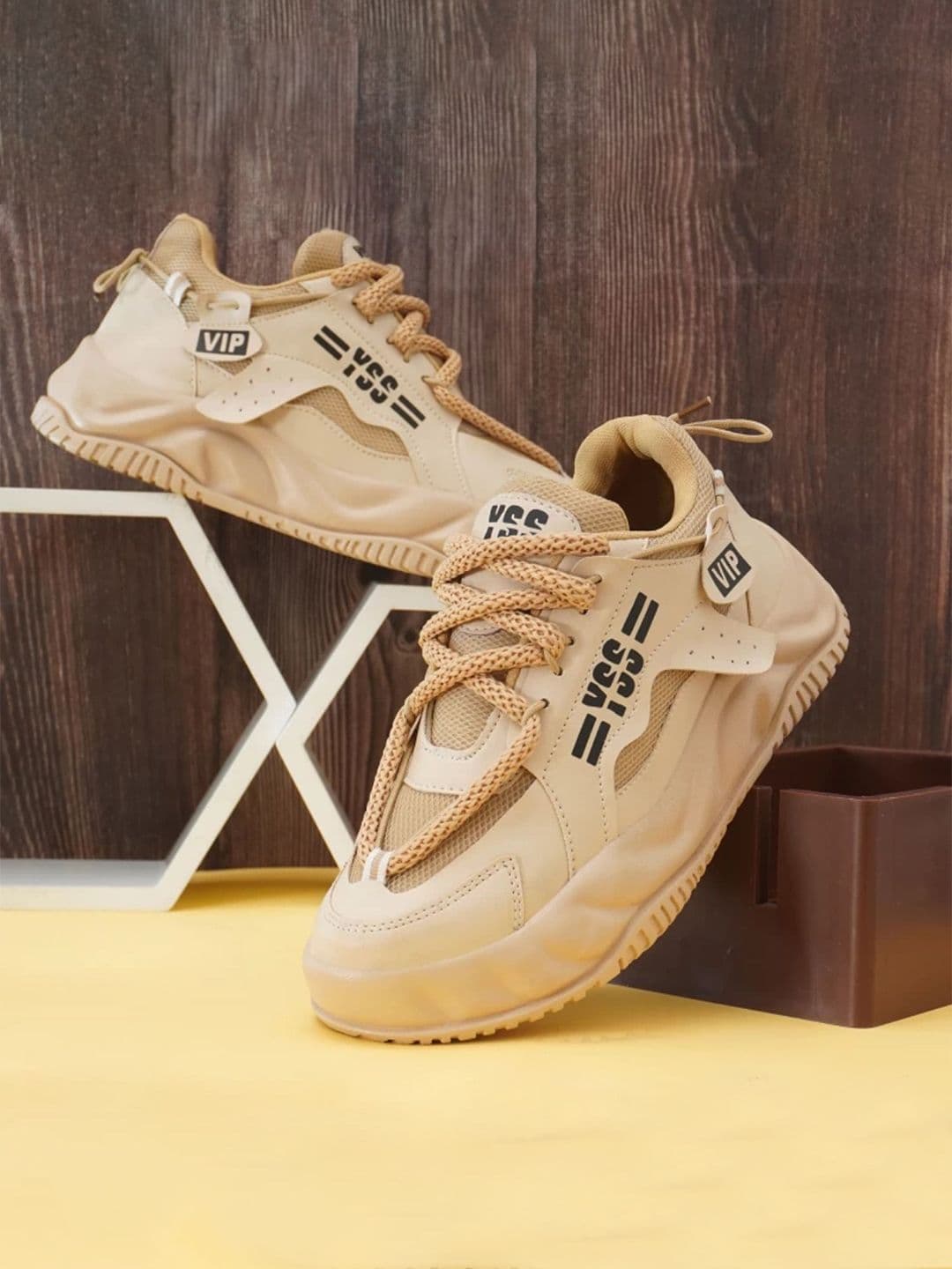 Wrizt Men Lace-Ups Running Shoes - view 1