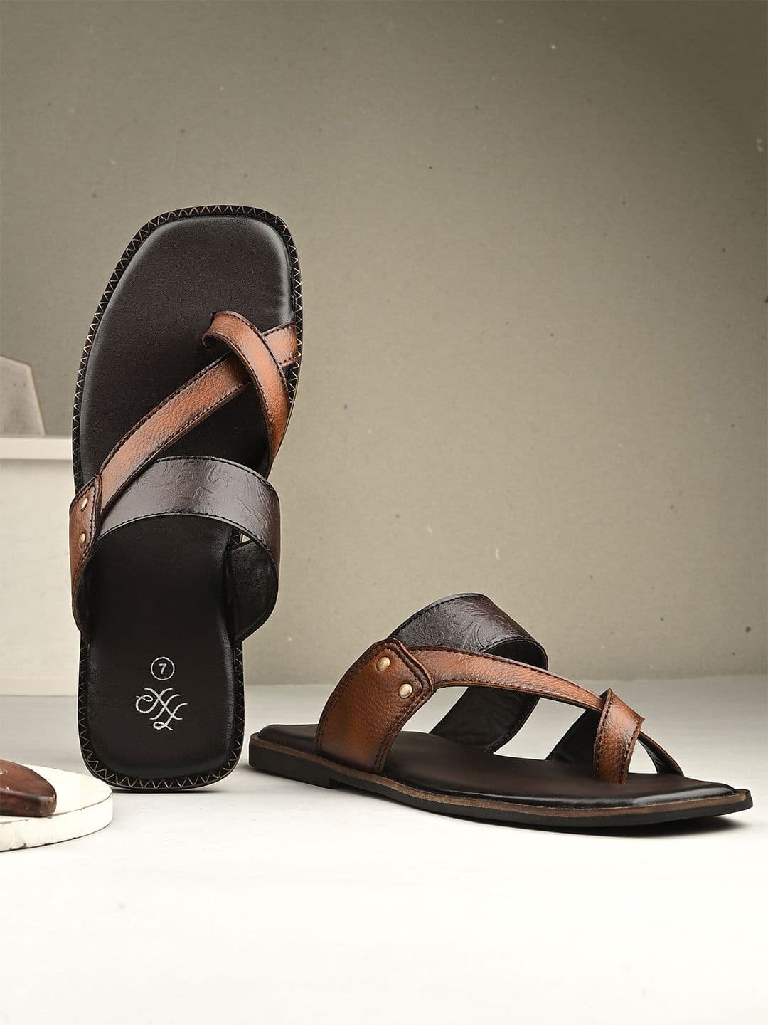 House Of Pataudi Men Ethnic Slip On Sandals - view 1