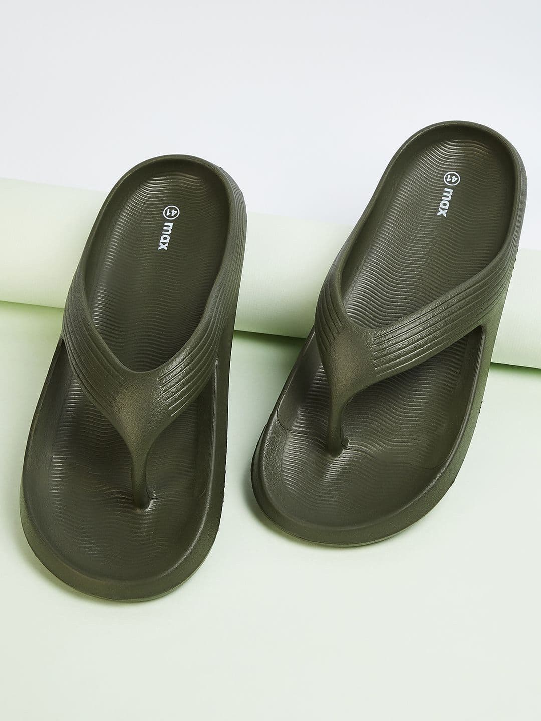 max Men Thong Flip-Flops - view 1