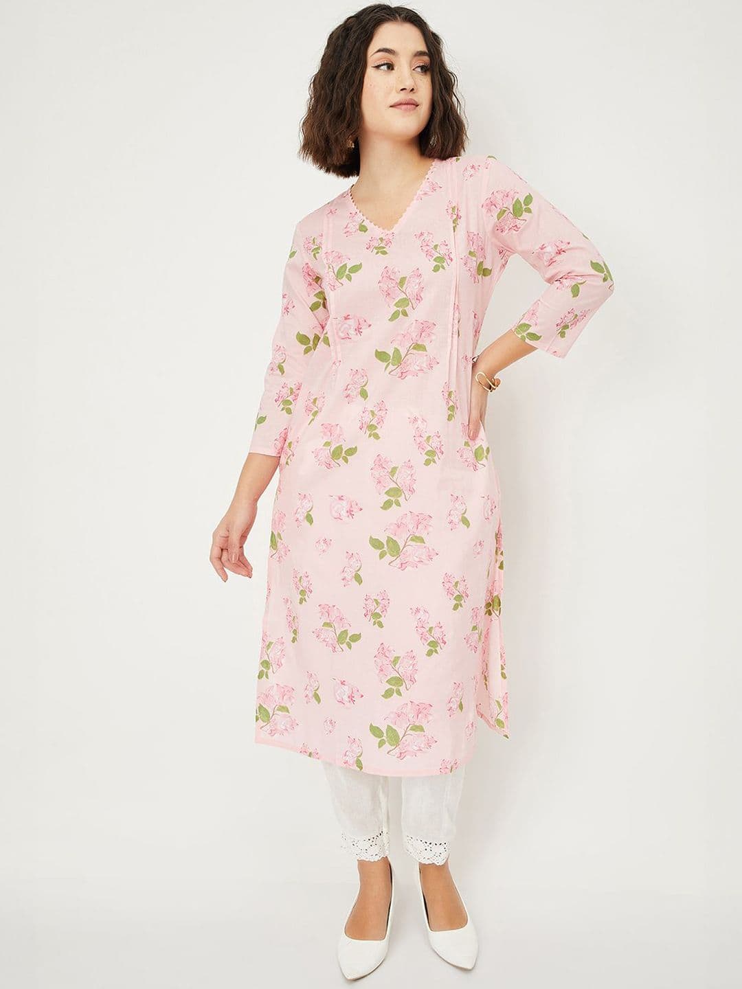 max Women Floral Embroidered Sequinned Kurta - view 1