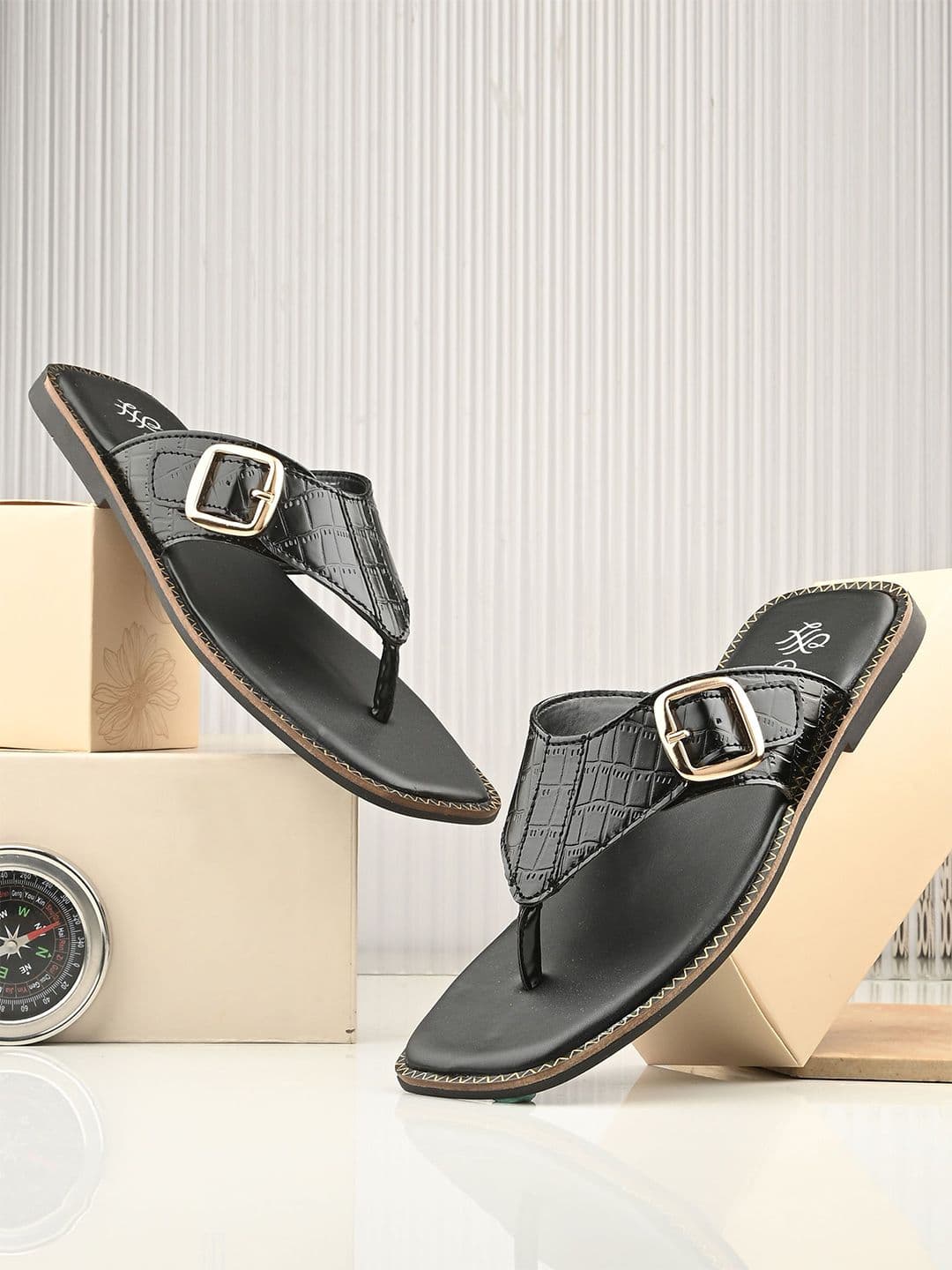 House Of Pataudi Men Comfortable Ethnic Sandals - view 1
