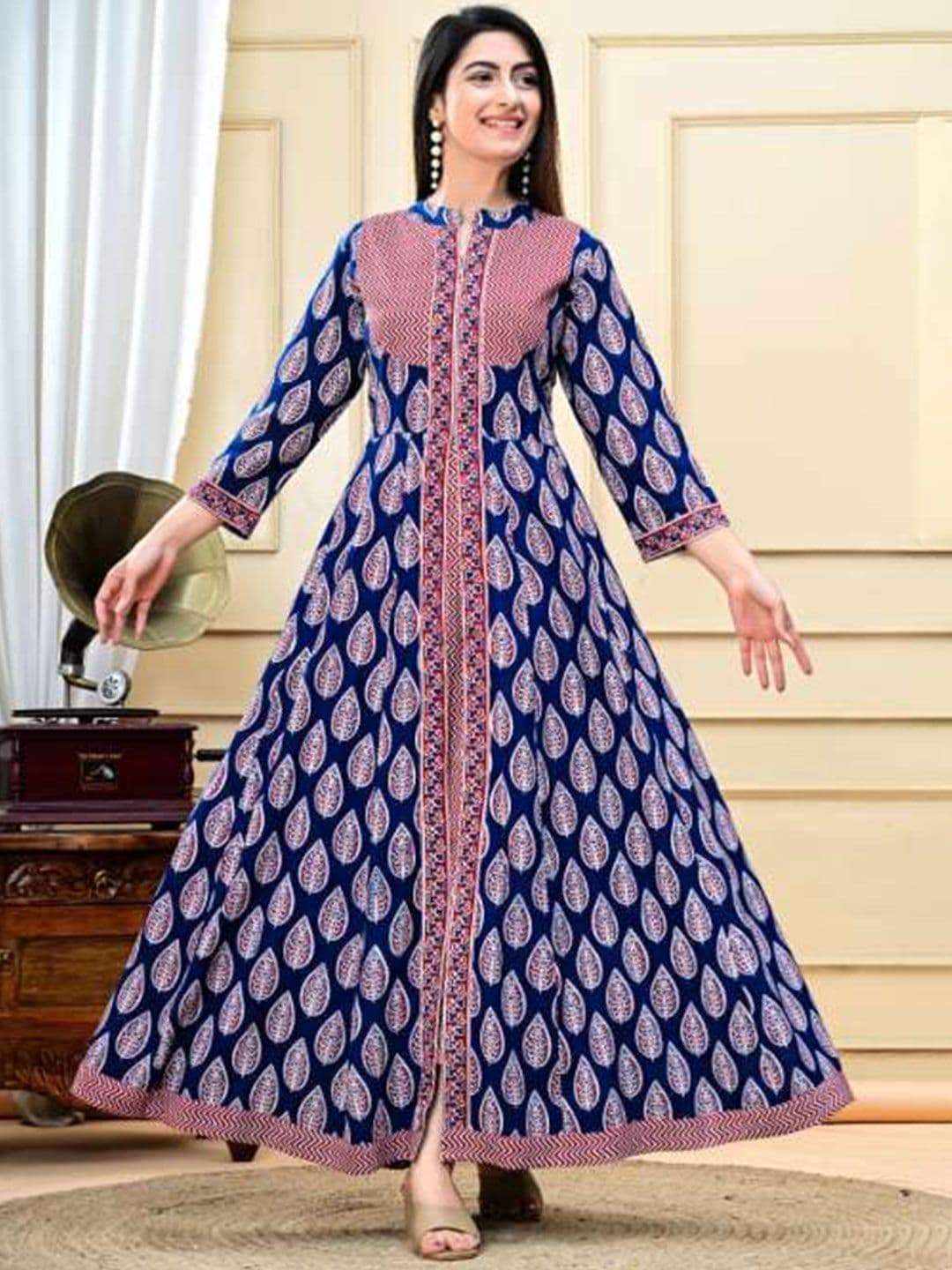 DSS FASHION Floral Printed Pure Cotton Anarkali Kurta - view 1