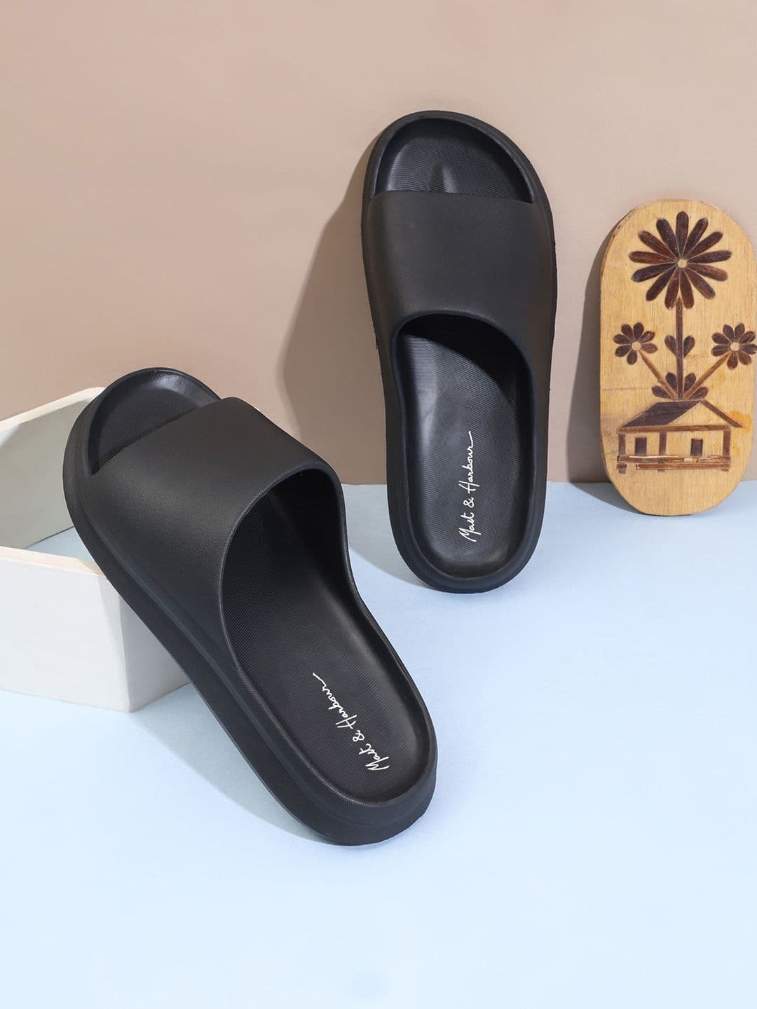 Mast & Harbour Men Rubber Sliders - view 1